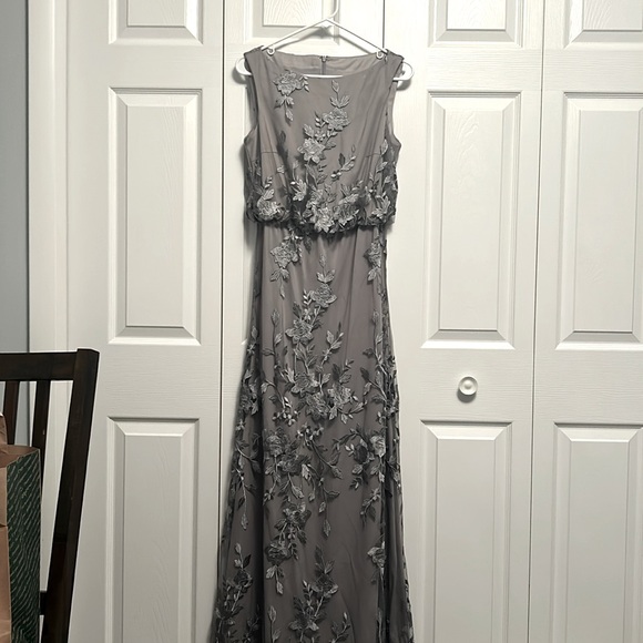 JS Collection Pewter floral embroidered gown. Size 4 - Picture 3 of 6